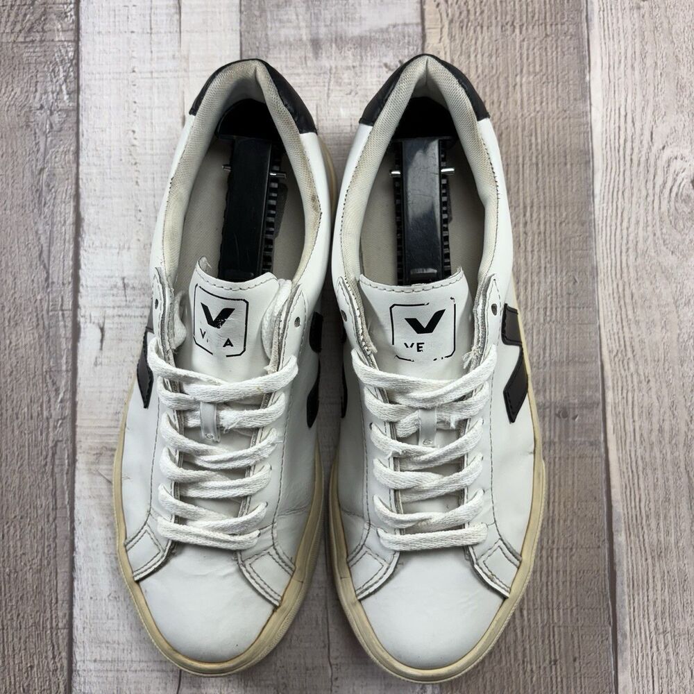 Veja White Leather Sneakers with Black V Logo - Picture 4 of 15